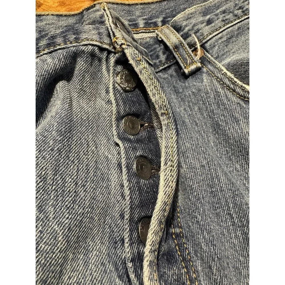 LEVIS‎ 501 34 x 30 Medium Wash Denim Jeans Classic